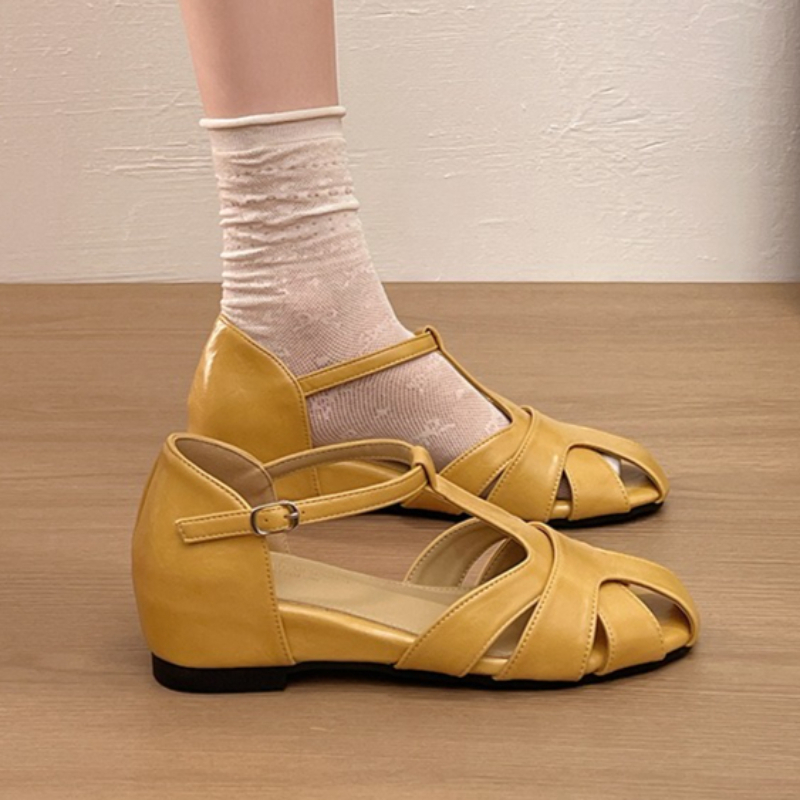Vintage And Modern Fashion - Women's Summer Closed Toe Hollow Out