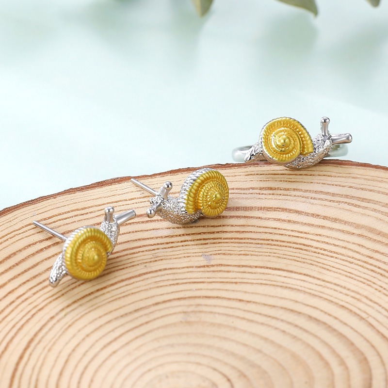 Vintage Snail Earrings Adornme – Vintage Fashion Enthusiasts Bewertung und Preis